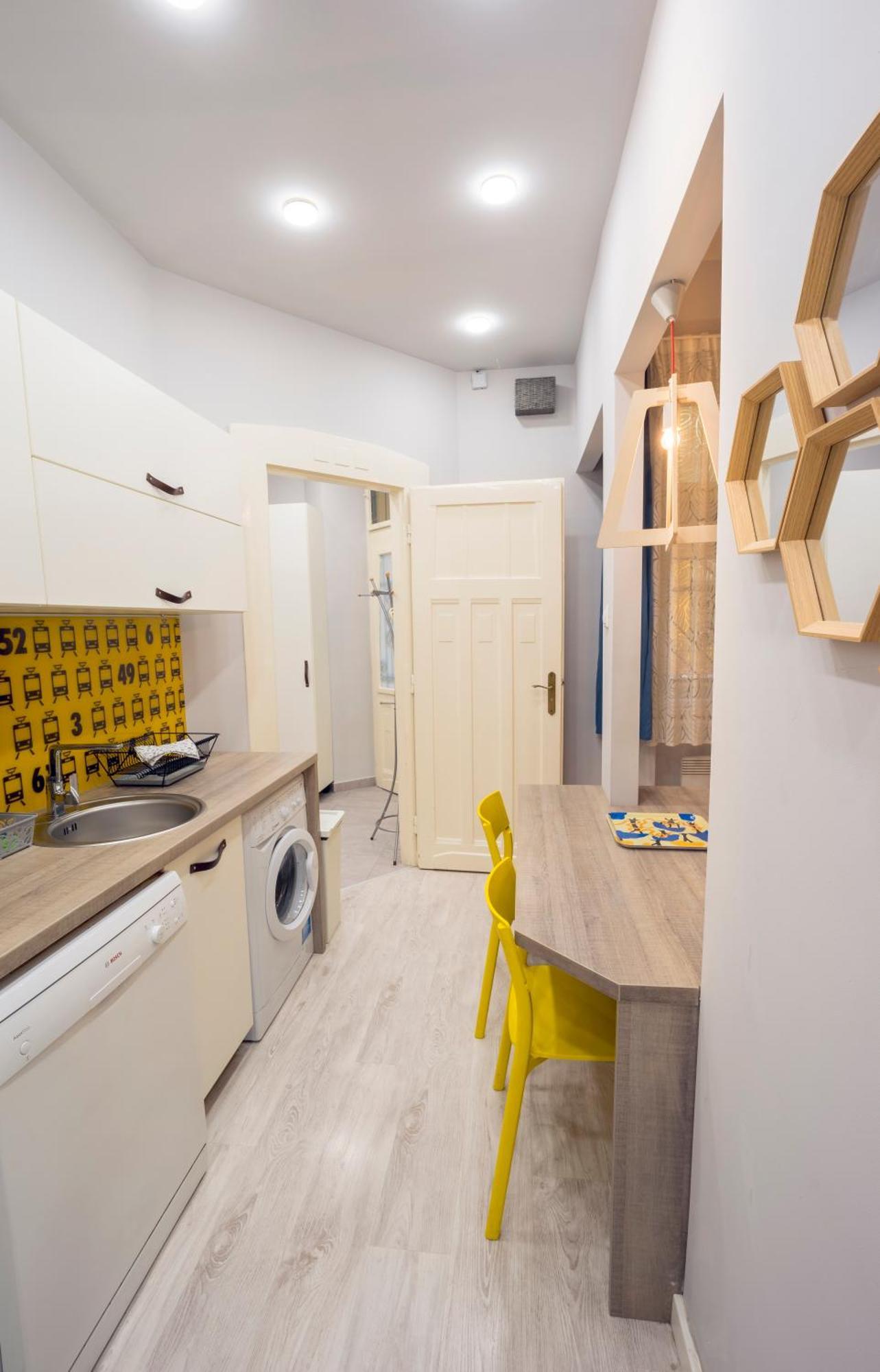 Unique Studio At The Danube With Aircon Budapest Eksteriør billede