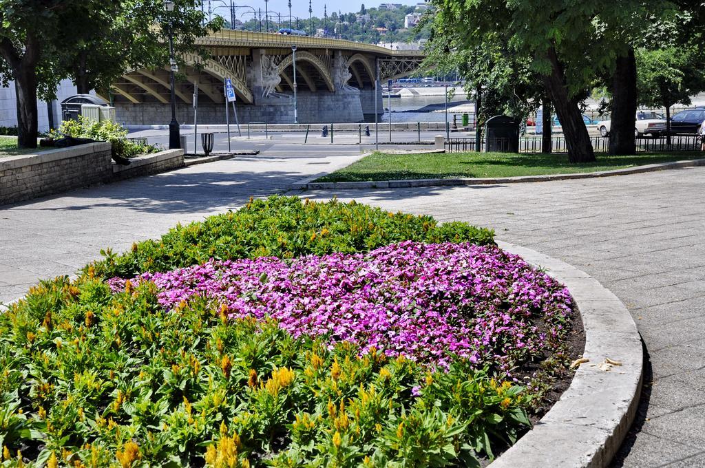 Unique Studio At The Danube With Aircon Budapest Eksteriør billede